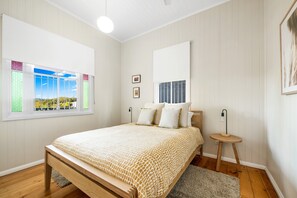 Design House | 3 bedrooms, individually decorated, individually furnished, desk