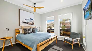 2 bedrooms, individually decorated, individually furnished, desk