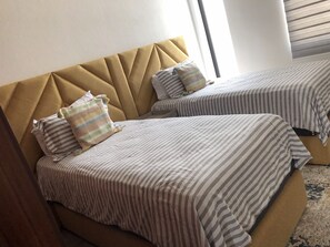 4 bedrooms, desk, iron/ironing board, free WiFi
