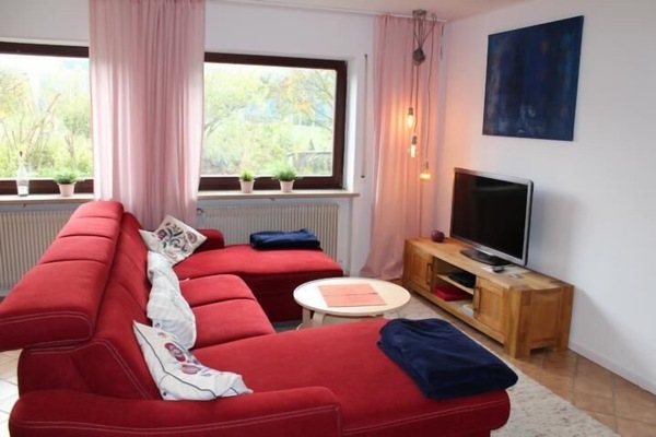 Ferienwohnung mit voll ausgestatteter Küche-Wohnzimmer