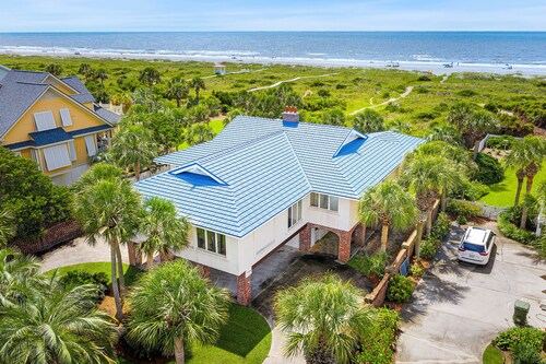 Oceanfront w/ Gorgeous Views! Classic Beach Home, /MIL Suite! Perfect layout for large families!