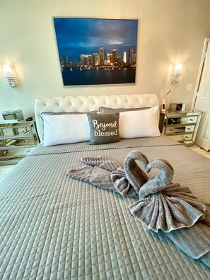 2 bedrooms, in-room safe, iron/ironing board, free WiFi