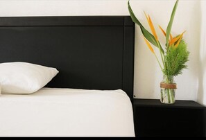 Room, 1 Bedroom, Balcony | 1 bedroom - Room in Guest Room - Double Room for a Couple (Santa María Colotepec)