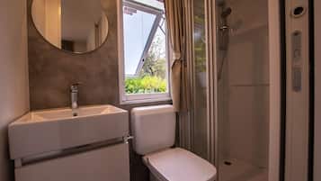 Chalet, 1 chambre, fumeur, patio | Salle de bain