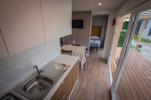 Chalet, 1 chambre, fumeur, patio | Intérieur