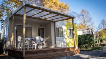 Chalet, 1 Bedroom, Smoking, Patio | Exterior