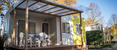Chalet, 1 Bedroom, Smoking, Patio | Exterior