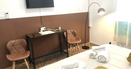 Bb Chic Room With Shared Bathroom in the City