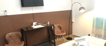 Bb Chic Room With Shared Bathroom in the City