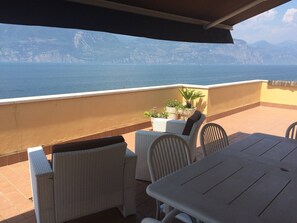 Apartamento, 1 habitación, balcón, vistas al lago | Balcón