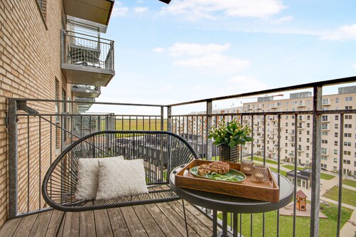 Modern 1-bedroom Apartment With a Balcony in Copenhagen Orestad