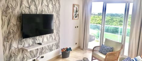 Condo, 2 Bedrooms, Accessible, Smoking | Living area