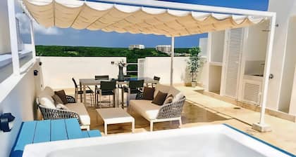 Luxury Penthouse 336 Cana Rock Condos 🎸- Golf View and Infinity Pool