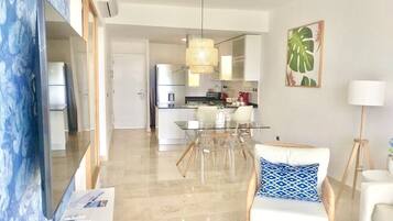Condo, 2 Bedrooms, Accessible, Smoking | Interior