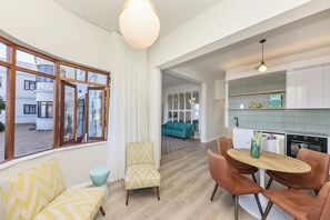 Apartment, 2 Bedrooms | Living area