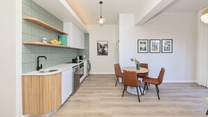 Apartment, 2 Bedrooms | Private kitchen - On the Beach in Camps Bay - Fully Equipped 2 Bedroom Apartment (Cape Town)