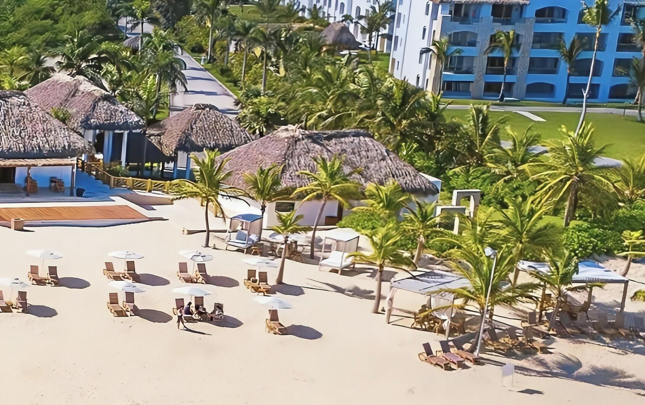 Condo, 2 Bedrooms, Smoking, Balcony | Beach | Beach nearby