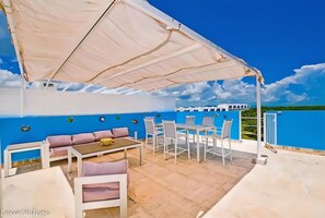 Outdoor dining - Penthouse 335 Cana Rock 🎸 De Lux En Punta Cana (Punta Cana)