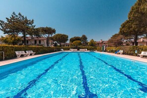 Villa, 2 Bedrooms, Balcony, Garden View | Pool