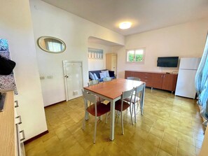 Villa, 2 camere da letto, balcone, vista giardino | Sala da pranzo