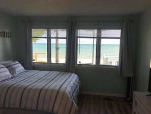 3 bedrooms, iron/ironing board, travel cot, free WiFi