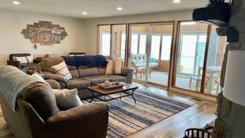 Smart TV, fireplace, video game console, DVD player