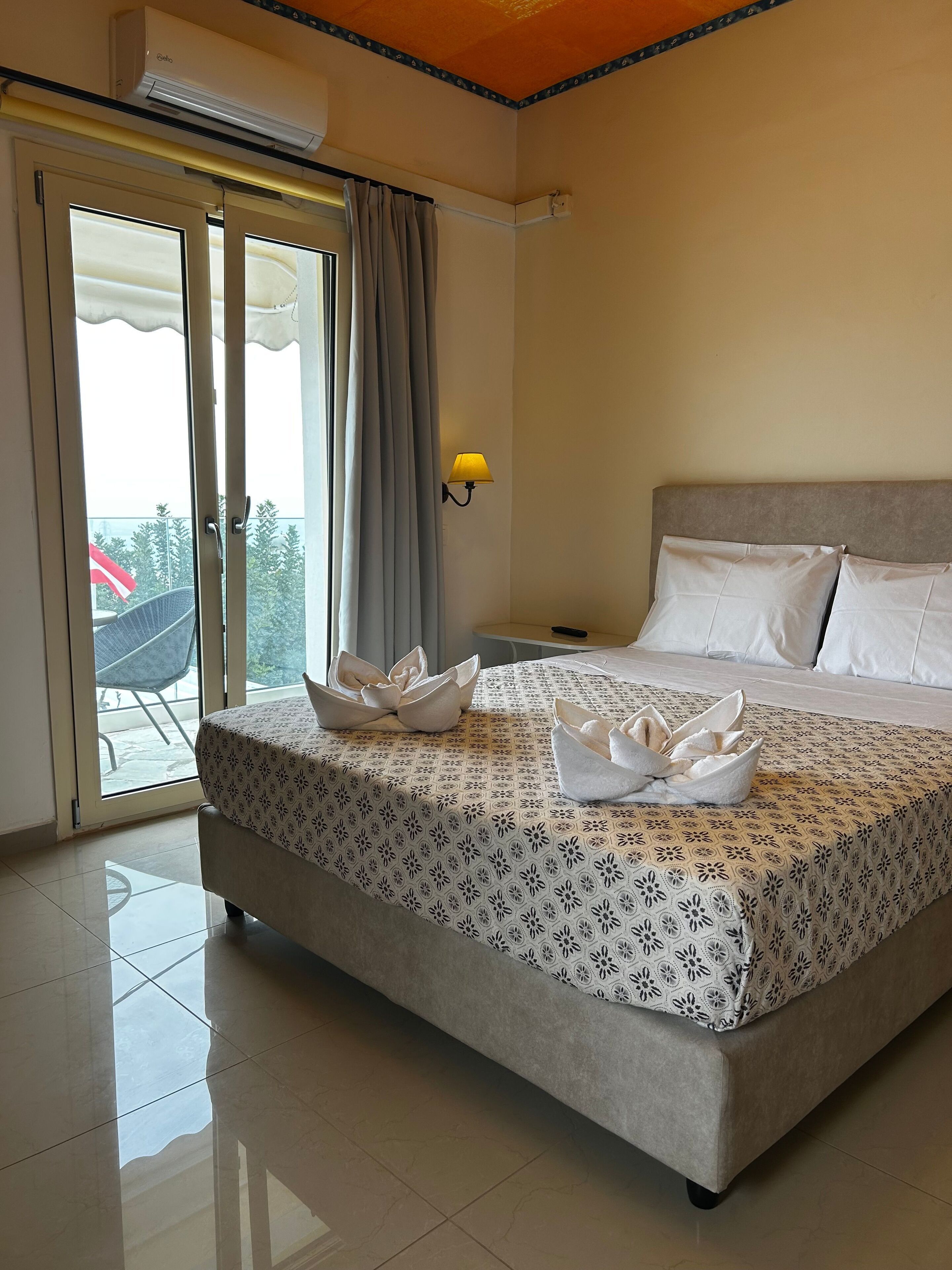 Villa, 3 Bedrooms, Smoking, Balcony | 6 bilik tidur, kalis bunyi 