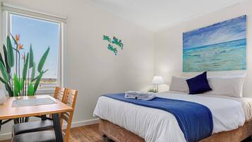 2 bedrooms, iron/ironing board, free WiFi, bed sheets