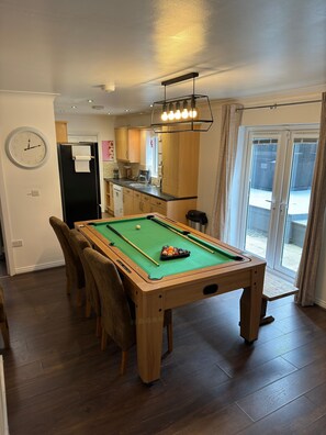 Spielezimmer