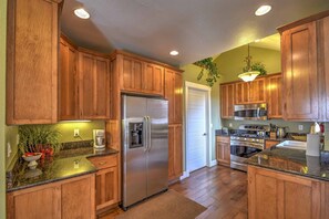Fridge, microwave, dishwasher, coffee/tea maker