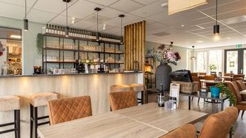 House | Dining