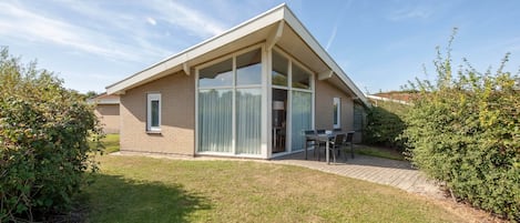 Bungalow | Exterior