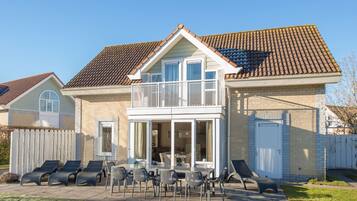 Vila | Tempat makan outdoor