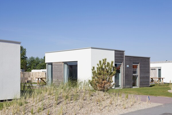 Holiday Home At Nieuwvliet-bad Beach Resort - Cadzand