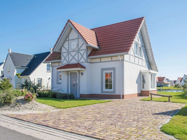 Villa In Cadzand-bad Near North Sea Beach - Knokke-Heist
