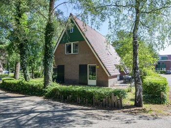 Restyled House With Wellness, Breda at Just 10 km