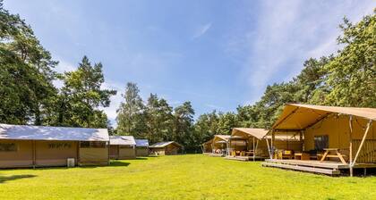 Tent Cabin With Kitchen Near Breda