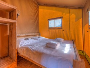 Tent | 2 bedrooms, individually furnished - Tent Cabin With Kitchen Near Breda (Oosterhout)