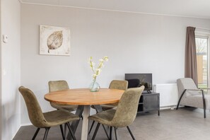 Alpehytte | Oppholdsrom | TV