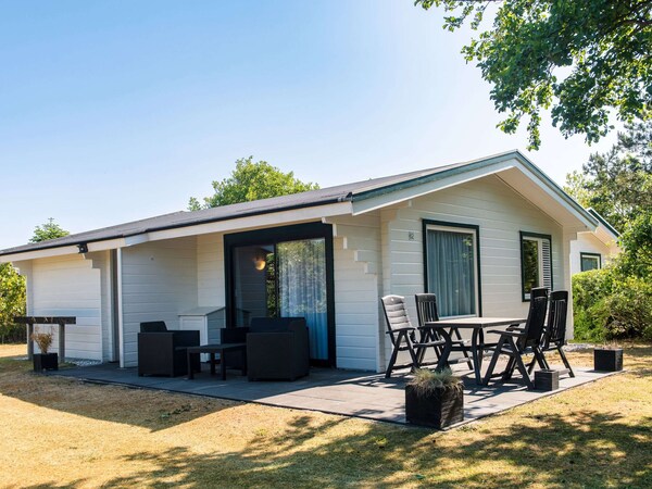 Beautiful Bungalow In Hollum - Ameland