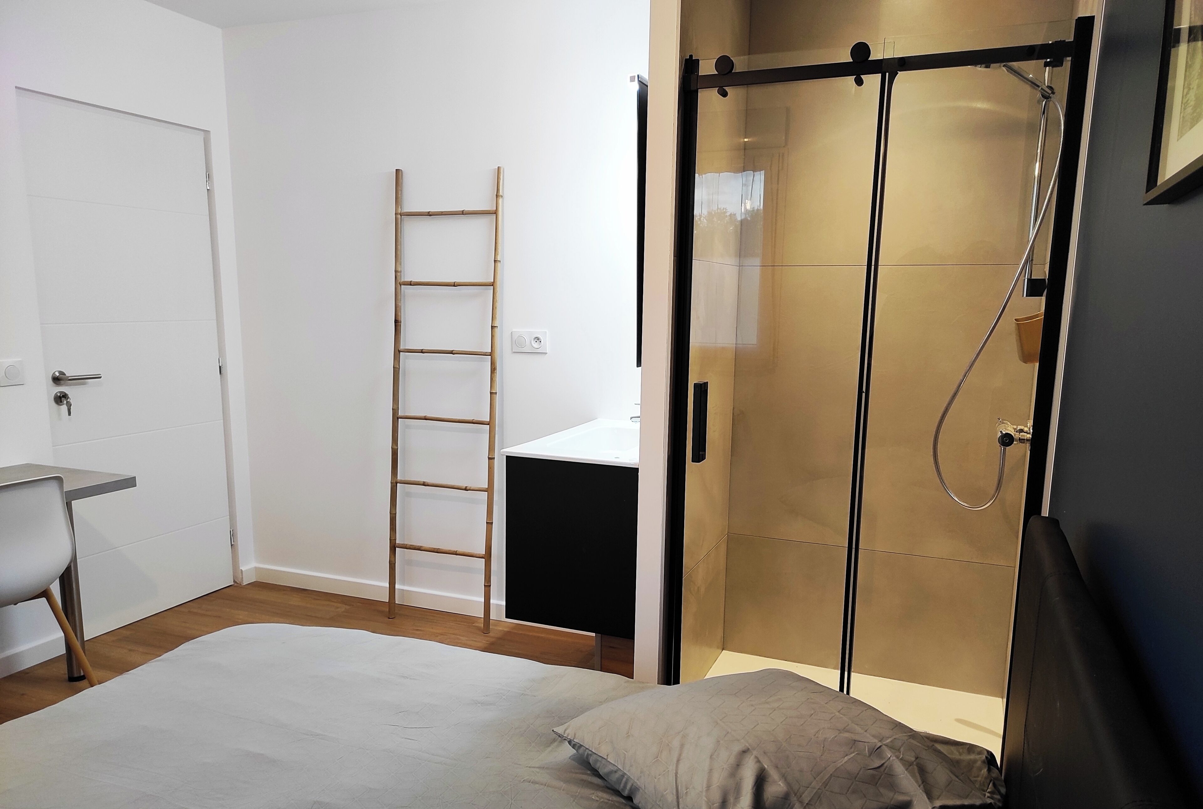 3 chambres, Wi-Fi, draps fournis