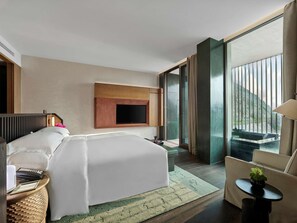 Cloud Terrace Cliff Suite