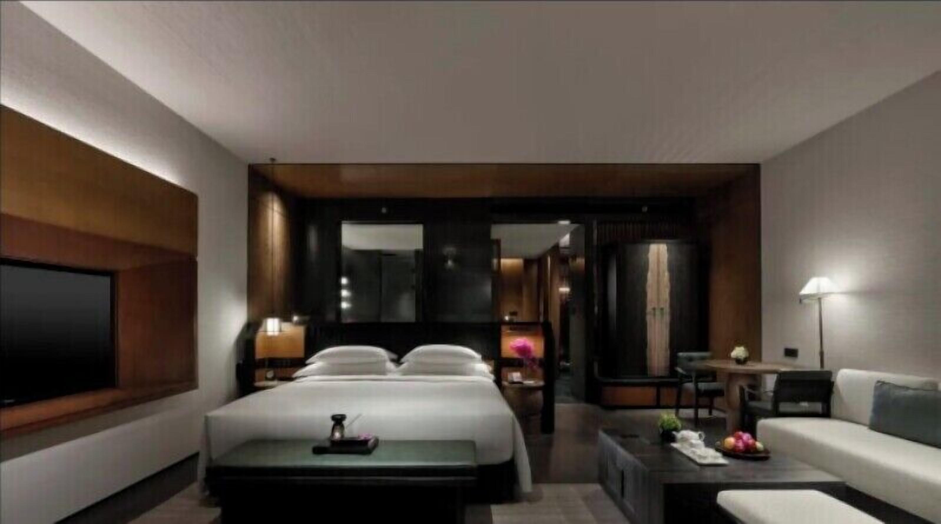 Minibar, coffres-forts dans les chambres, Wi-Fi gratuit, draps fournis