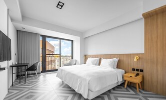 Habitación Deluxe doble | Escritorio, sistema de insonorización, wifi gratis y ropa de cama