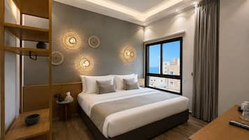 Standard Room | In-room safe, desk, soundproofing, iron/ironing board
