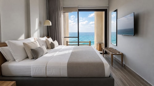 Bebatroun Beach Hotel