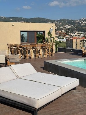 Seasonal outdoor pool - Bebatroun Beach Hotel (Batroun)