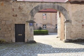 Fachada de la propiedad