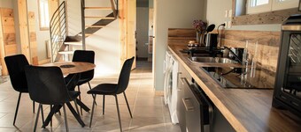 LA TRANQUILITE NORMANDE Country cottage surrounded by animals!