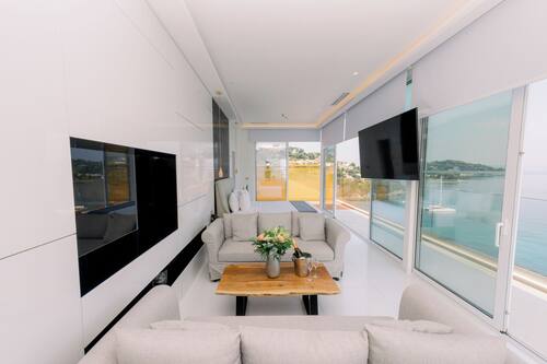 Habitación panorámica doble, 1 habitación, no fumadores, frente al mar | Caja fuerte, cortinas opacas, sistema de insonorización y wifi gratis